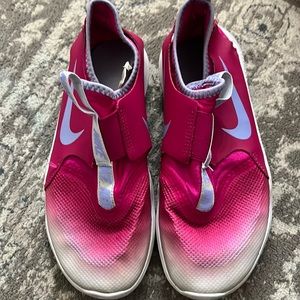 Nike flex runner kids size 2.5